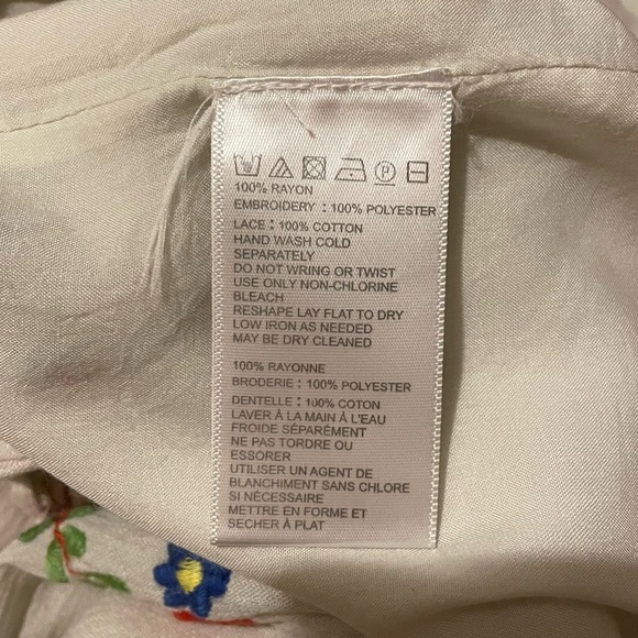 Urban Outfitters Jemma-Belle Embroidered Floral Playsuit Romper Size Medium - Picture 12 of 12